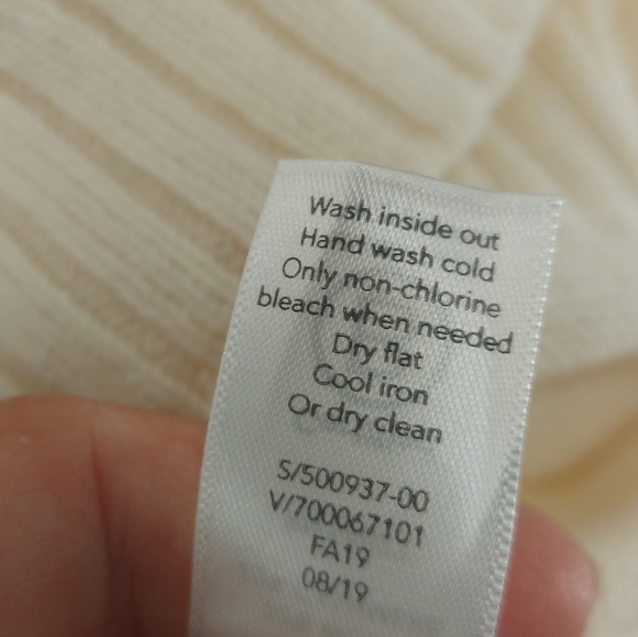 Athleta Wool Cashmere V Neck Long Oversized Sweater Size Medium - Picture 6 of 7